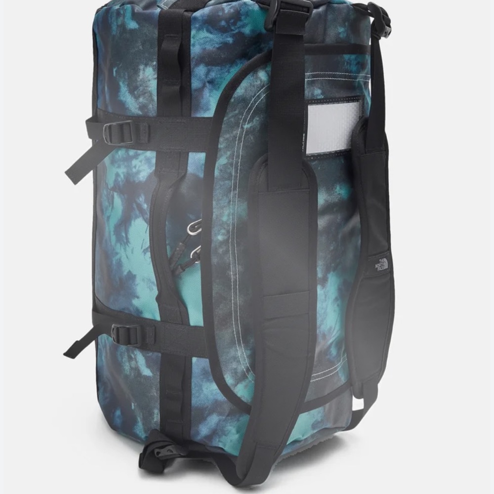 COPY - North face medium size black hole duffel bag